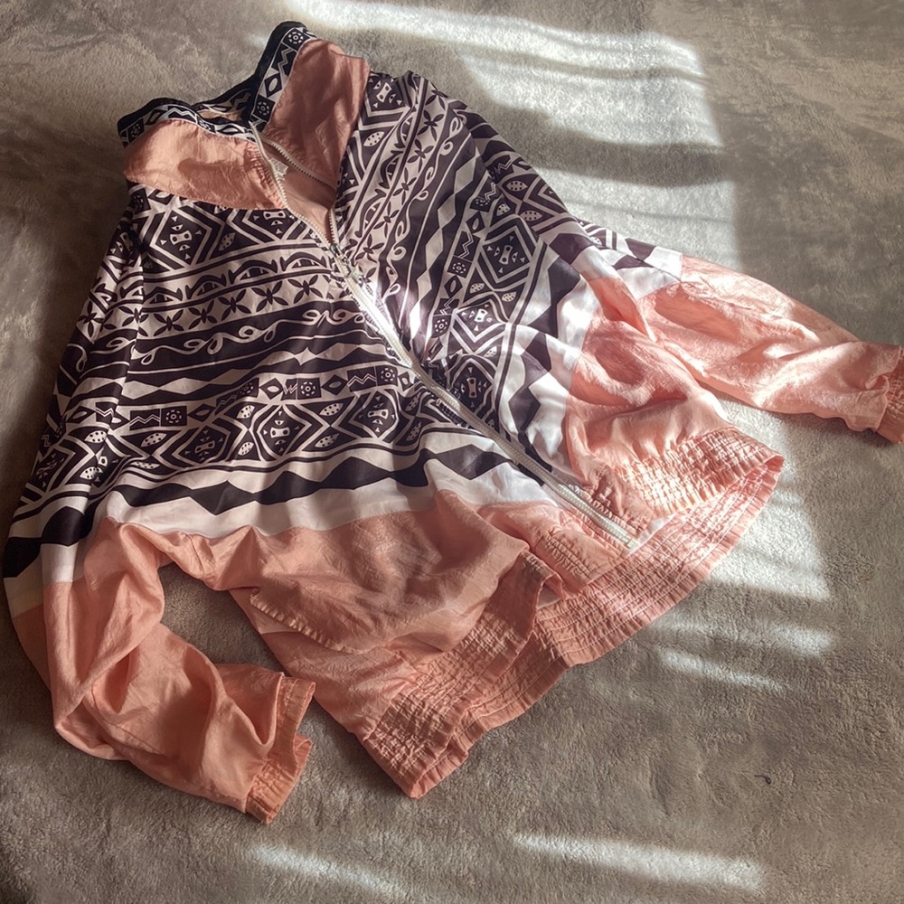 Large windbreaker